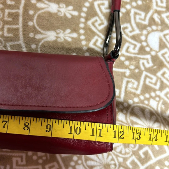 Bueno Deep Wine Satchel Bag - Picture 9 of 12